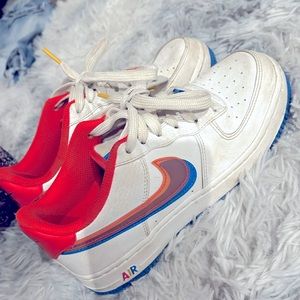 Youth Nike air size 4